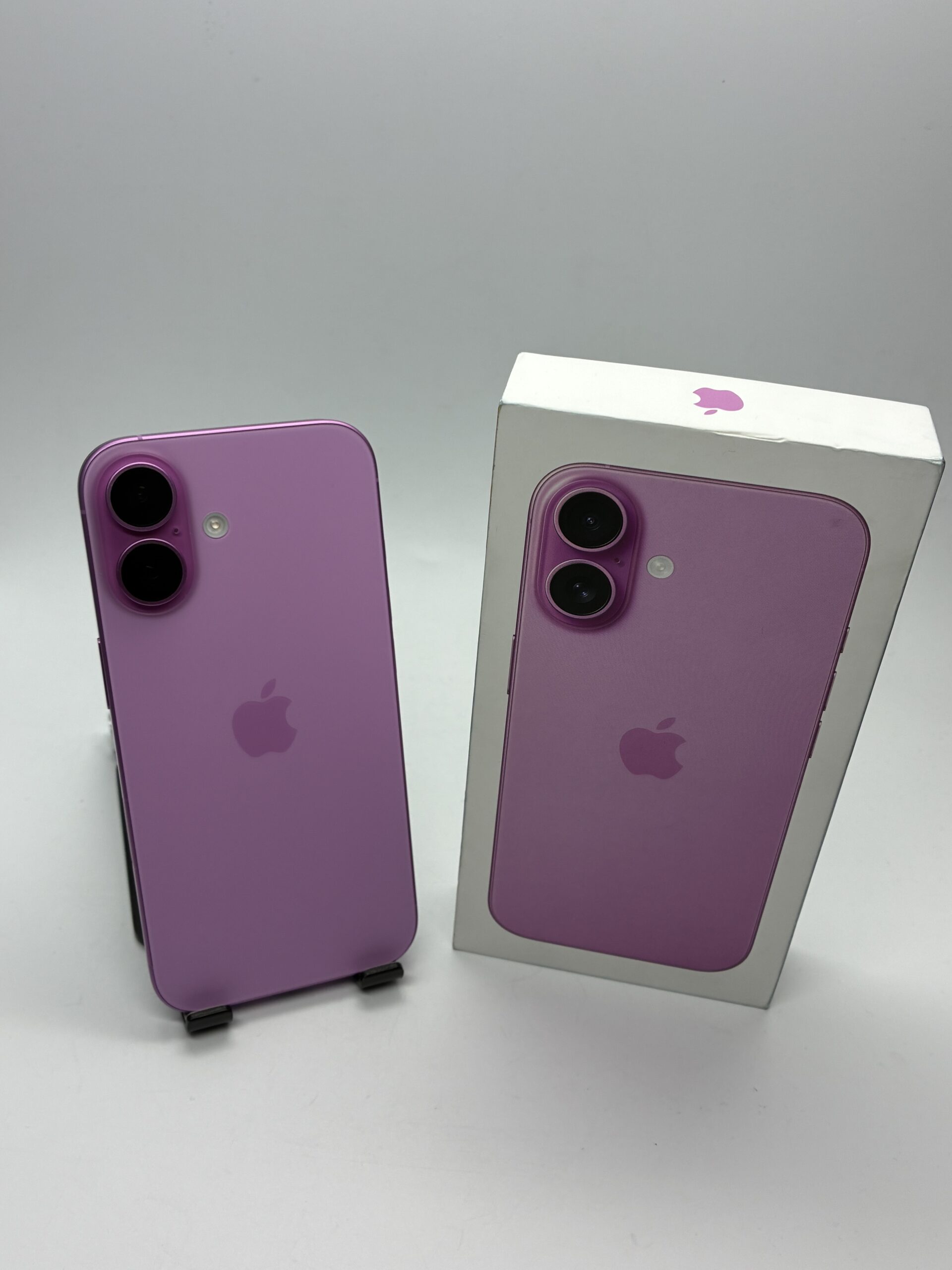 Apple iPhone 16, 128GB - Pink