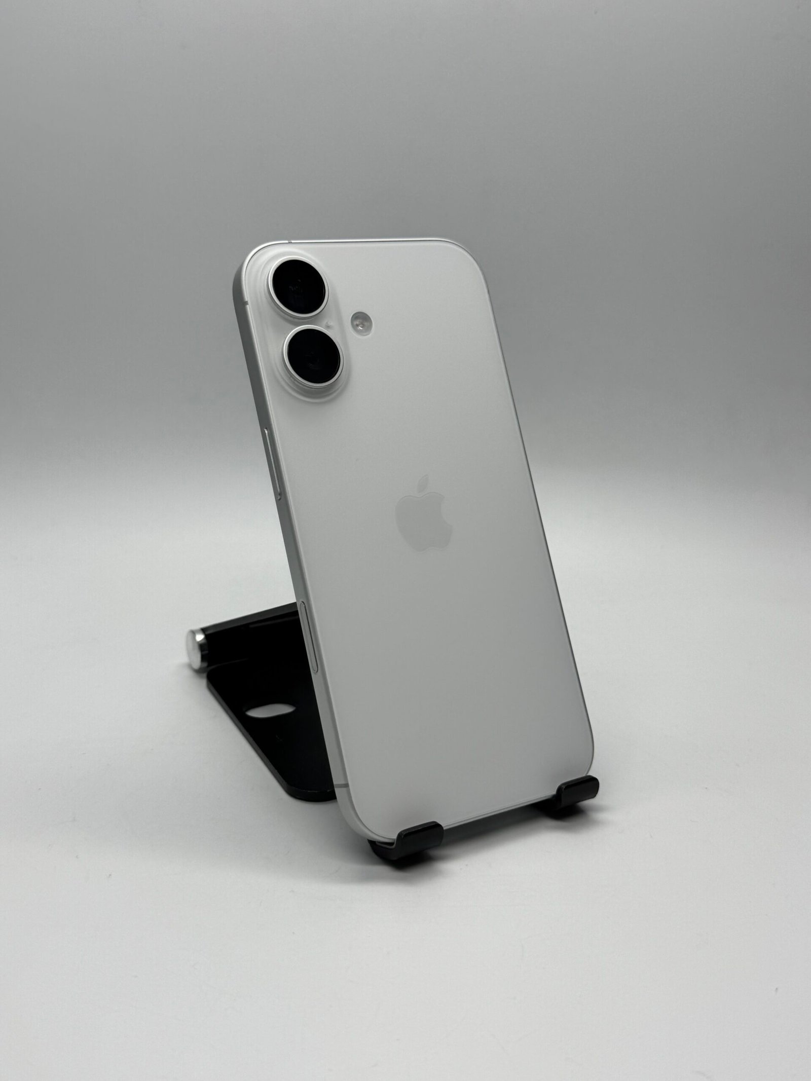 Apple iPhone 17, 256GB, 5G, White - Imagine 2