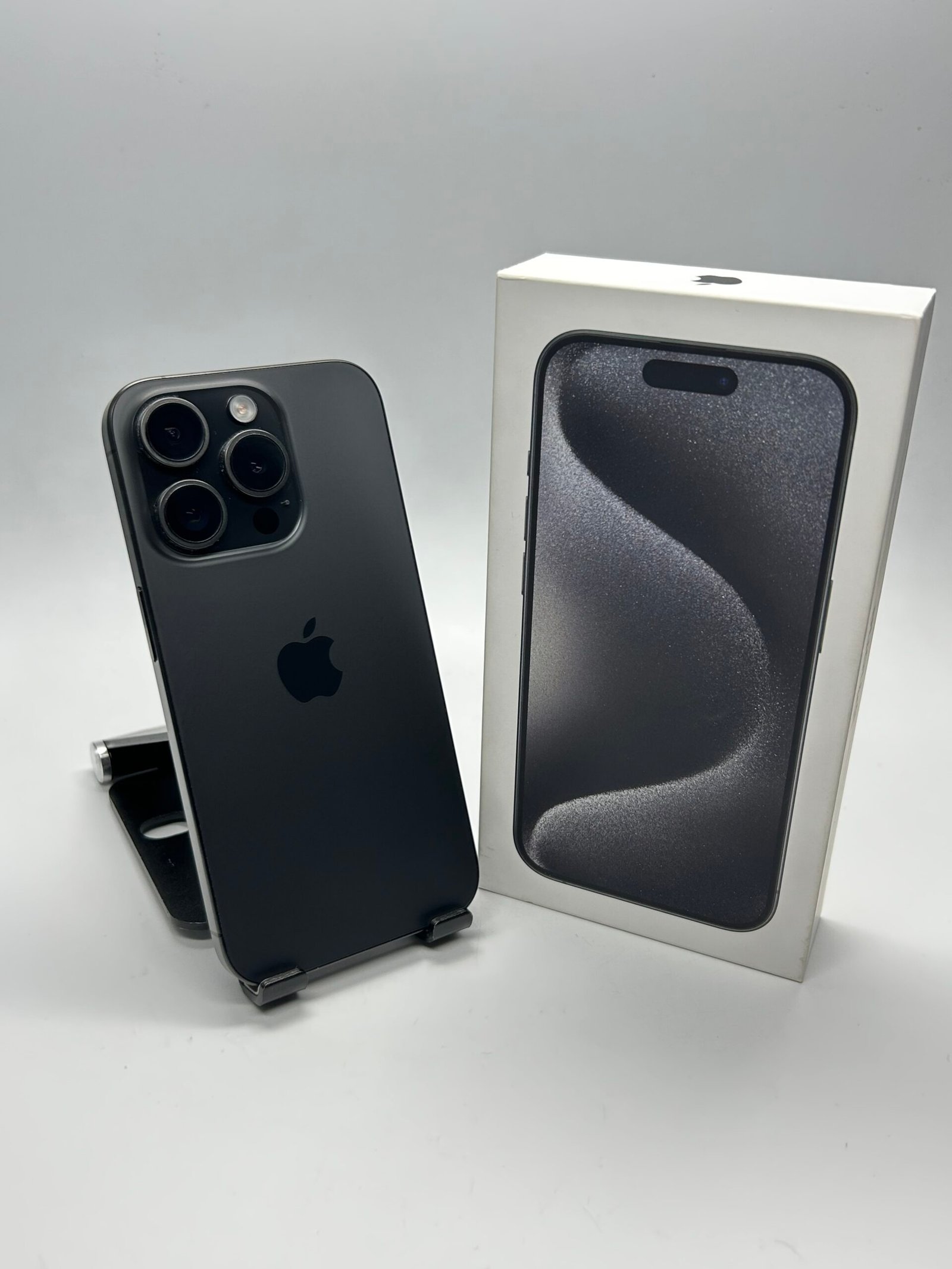 Apple iPhone 15 PRO, 256GB, 5G, Black TItanium