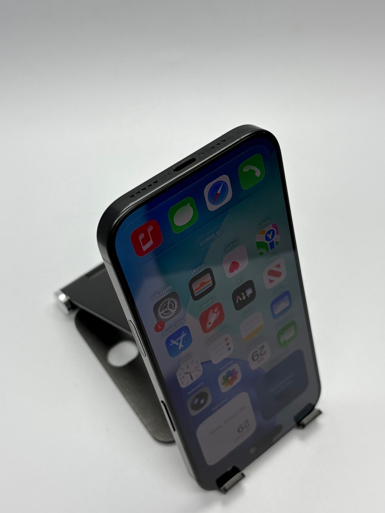Apple iPhone 16 Pro, 128GB, 5G, Black Titanium - Imagine 6