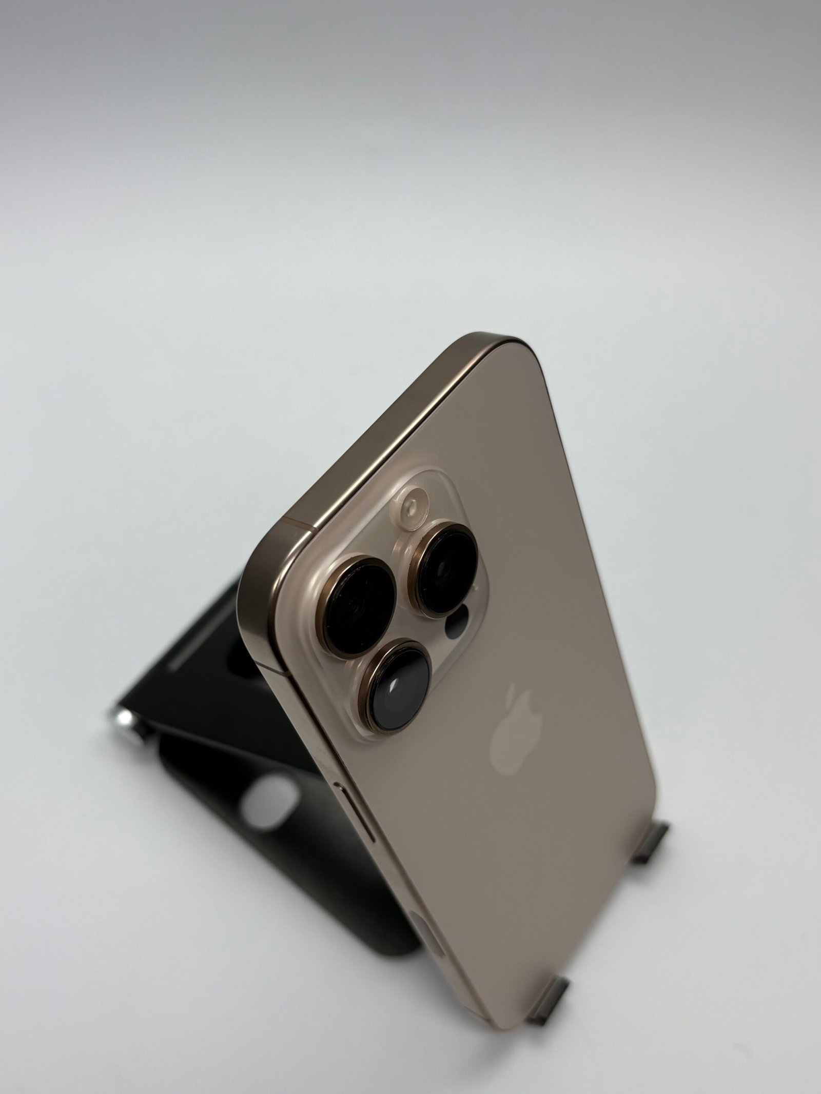 Apple iPhone 16 Pro, 128GB, 5G, Desert - Imagine 3