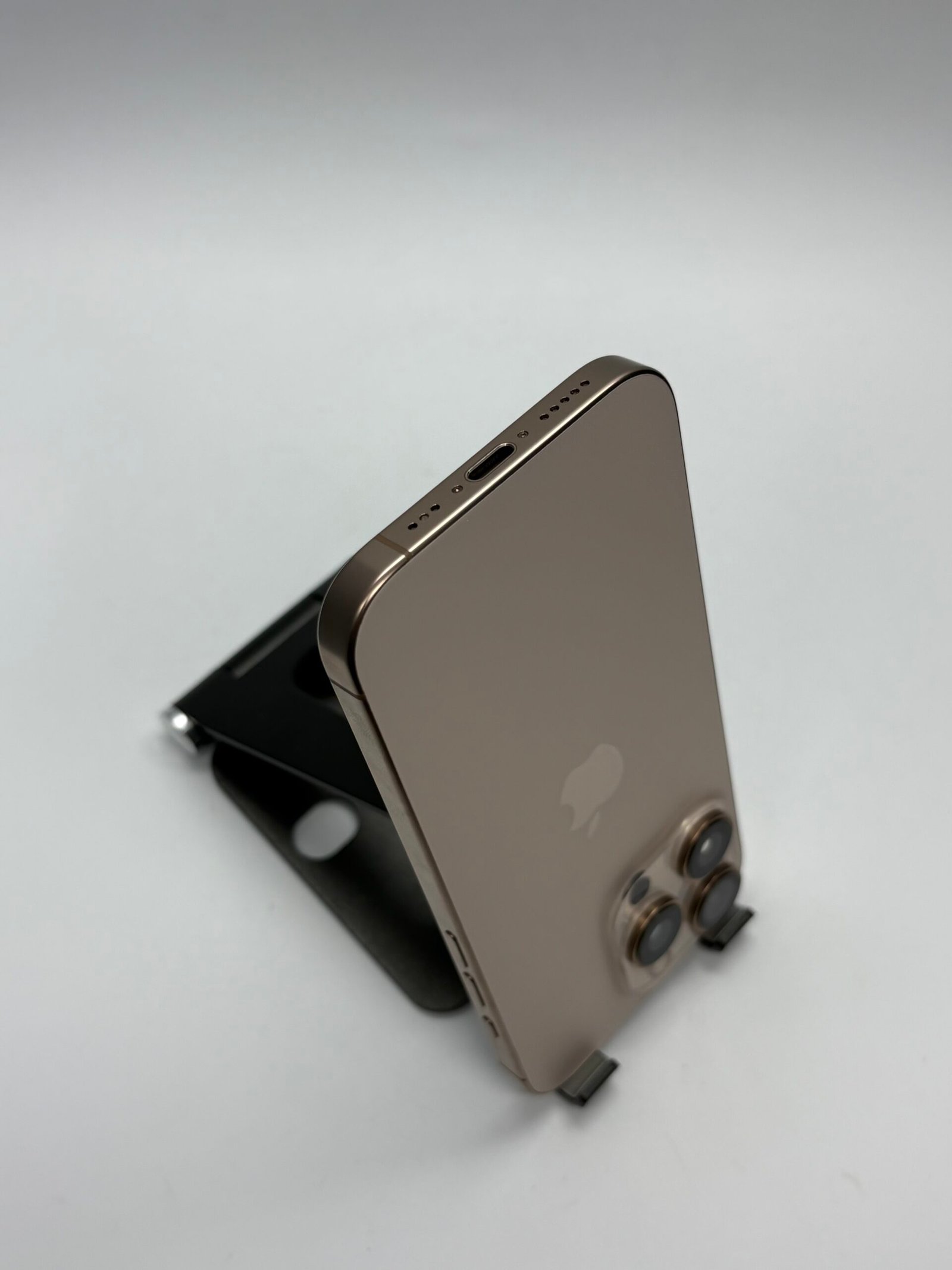 Apple iPhone 16 Pro, 128GB, 5G, Desert - Imagine 4