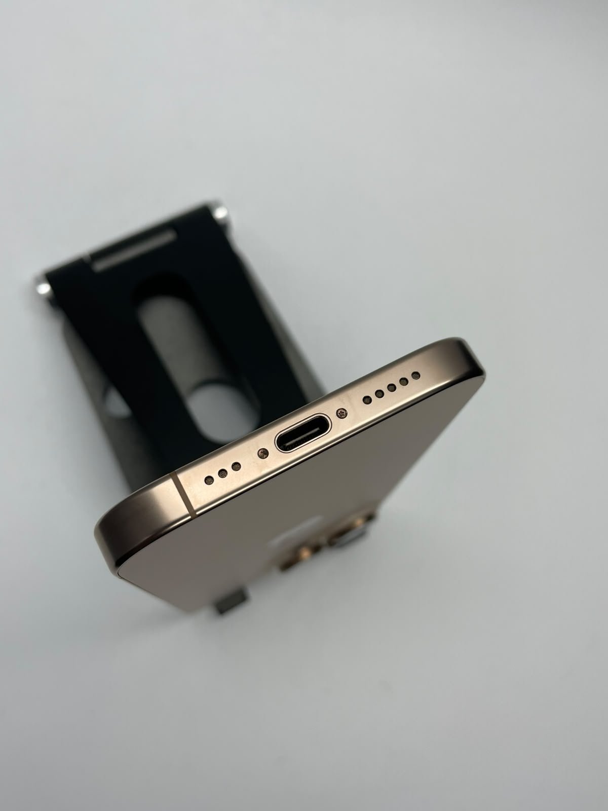 iPhone 16 Pro 256GB Desert Titanium second hand – imagine 5