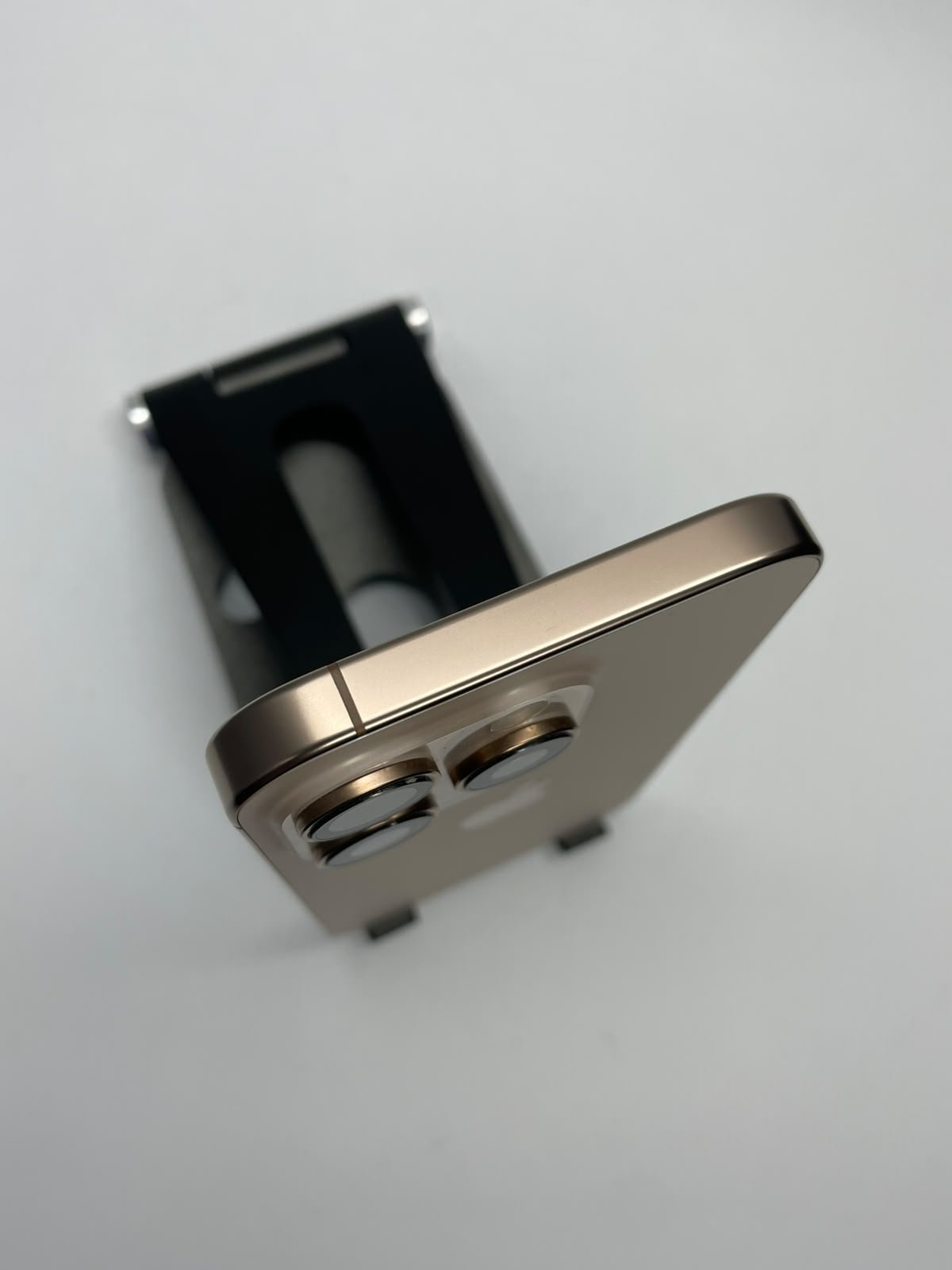 iPhone 16 Pro 256GB Desert Titanium second hand – imagine 3
