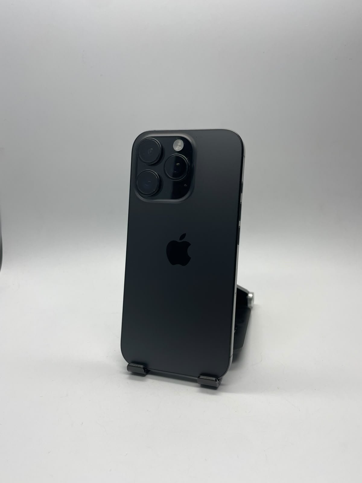 iPhone 16 Pro 256GB Black Titanium second hand – imagine 2