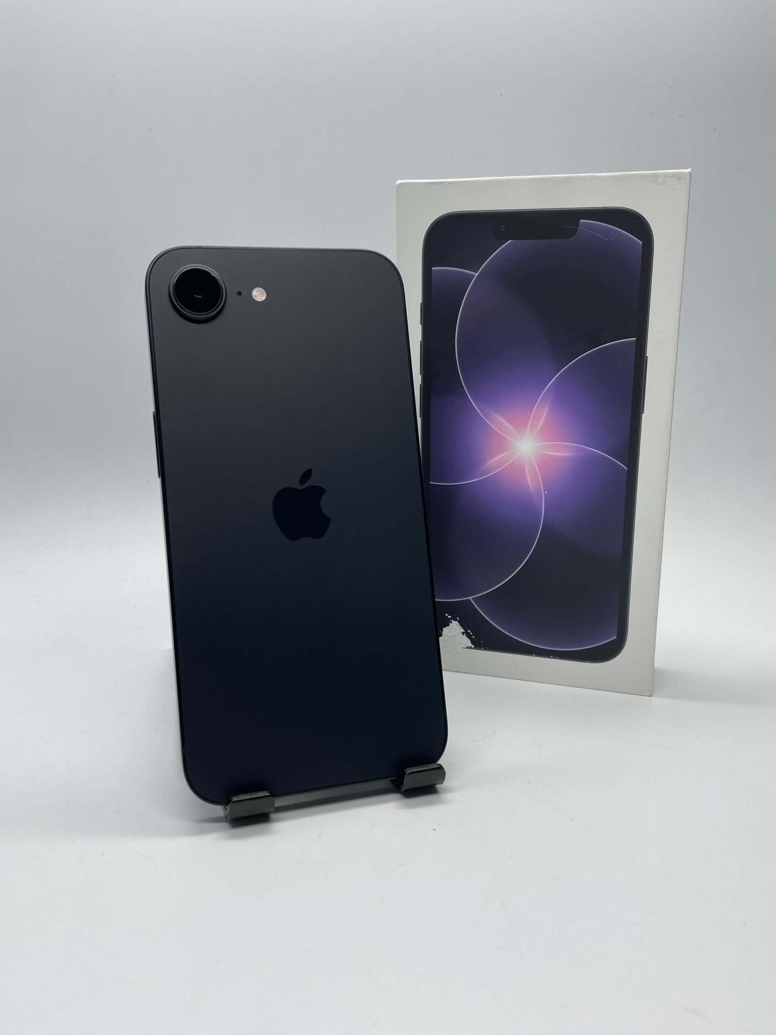 Apple iPhone 17e - 256Gb, Black - Imagine 2