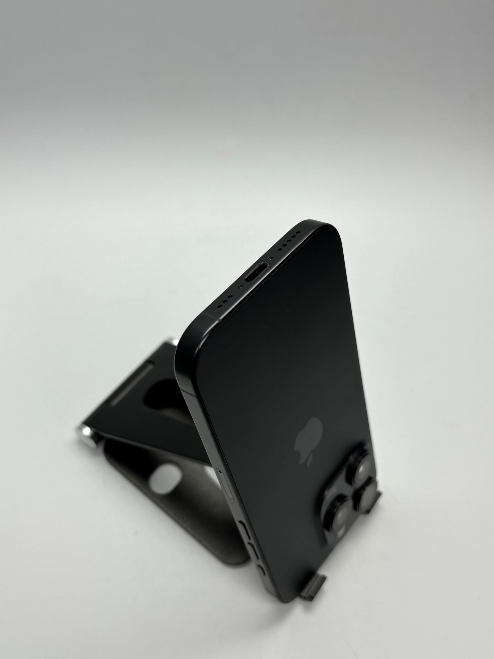 Apple iPhone 16 Pro, 128GB, 5G, Black Titanium - Imagine 5