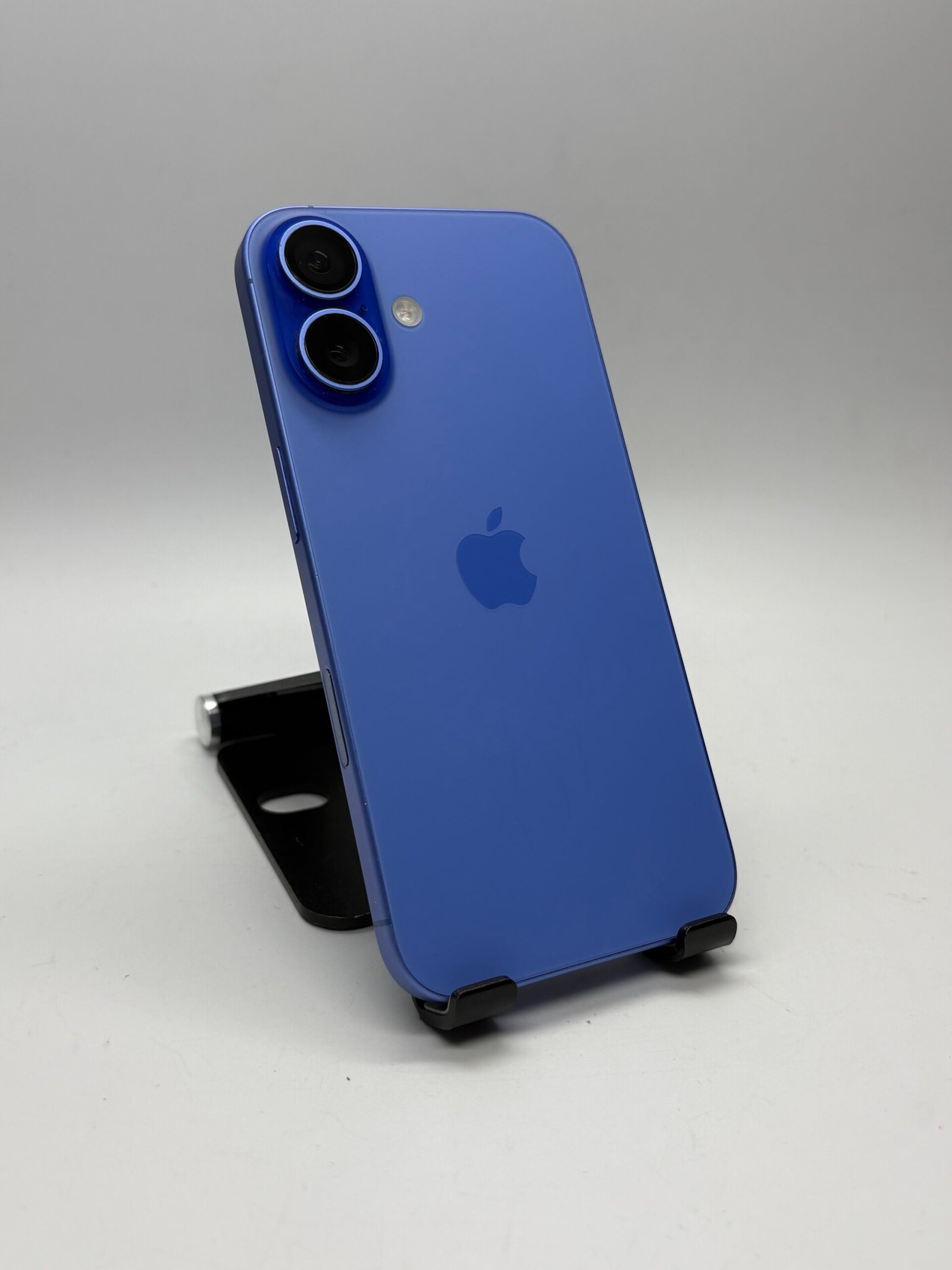 Apple iPhone 16, 128GB - Ultramarin